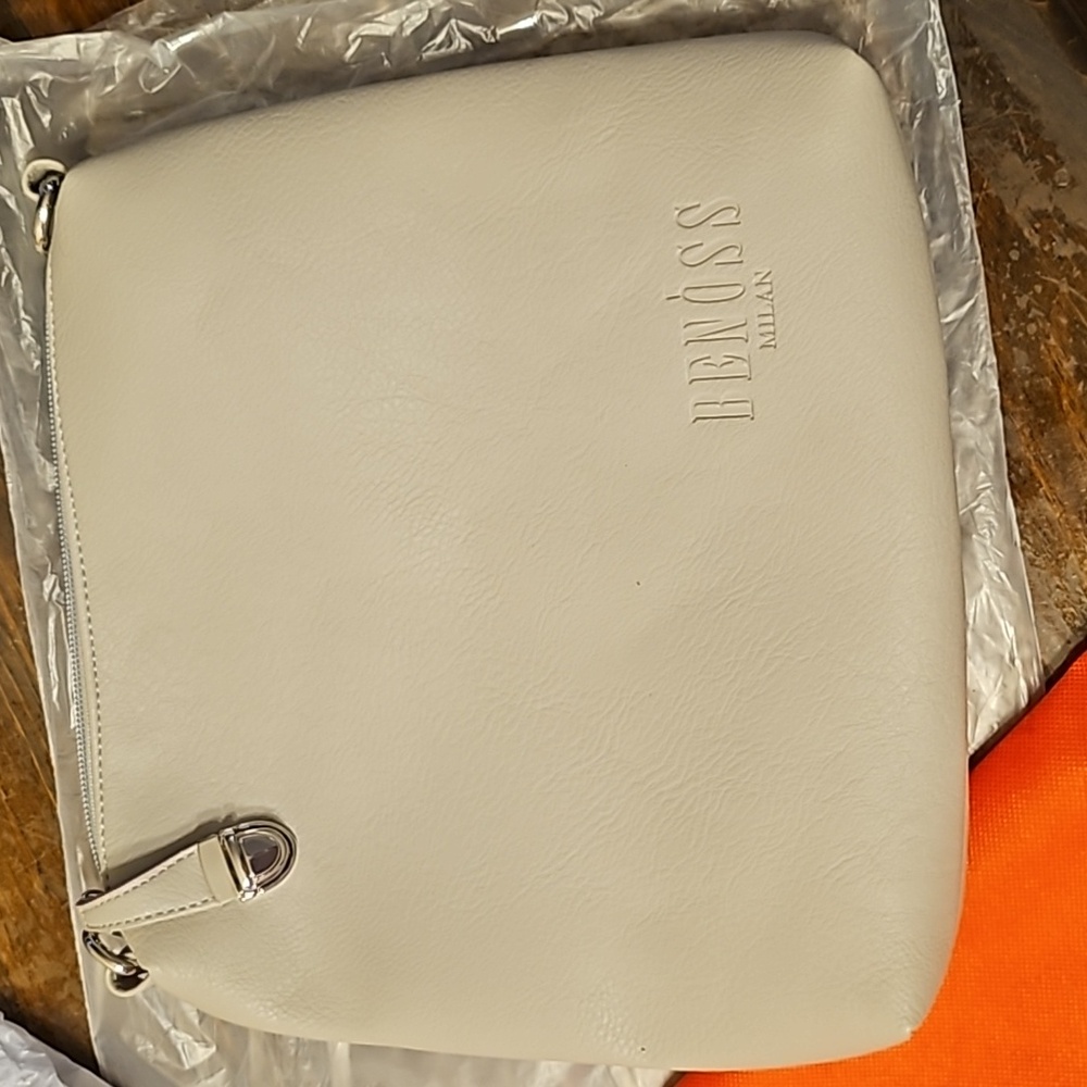 Benoss Purse, Handbag, Crossbody from Milan, NWT